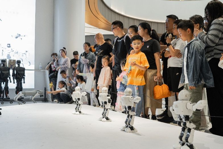 Robot store guidance and interaction field material